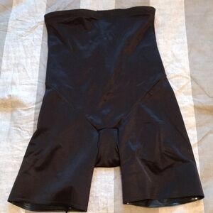 TC high waist sculpting mid thigh shorts black